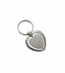 chaveiro-de-metal-em-formato-de-coracao